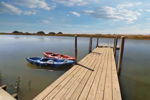 Riverside Flag Hill - click for photo gallery